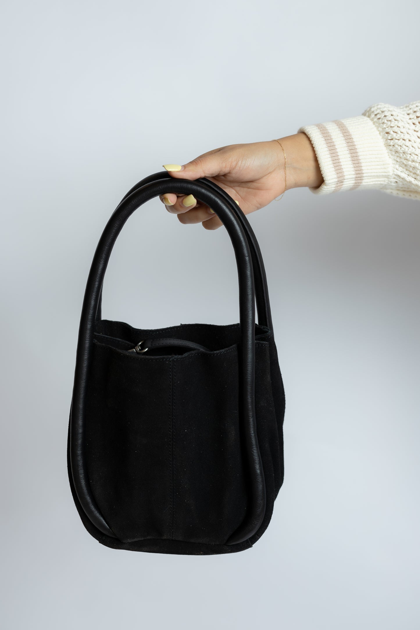 Barlow Bucket Bag Black