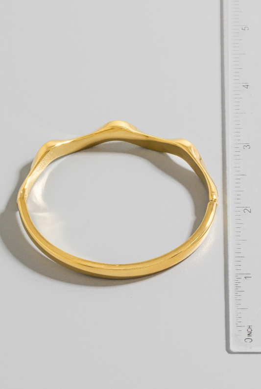 Current Flow Bangle Bracelet Gold