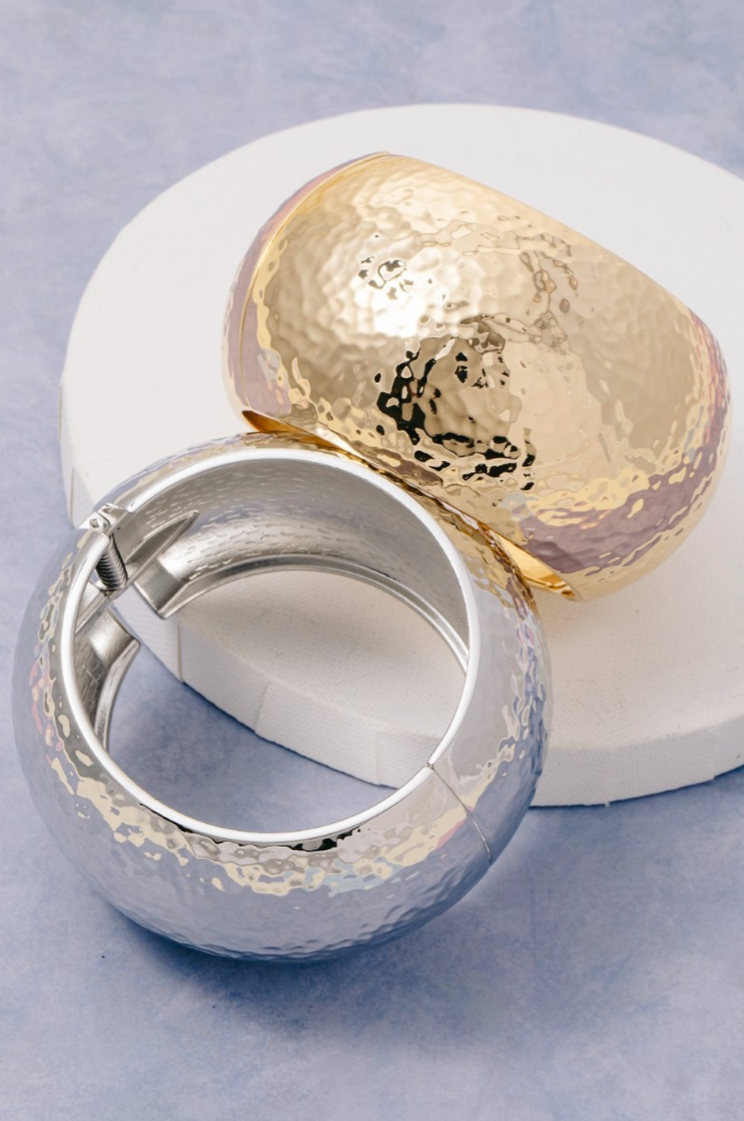 Luna Crest Bangle Bracelet Gold