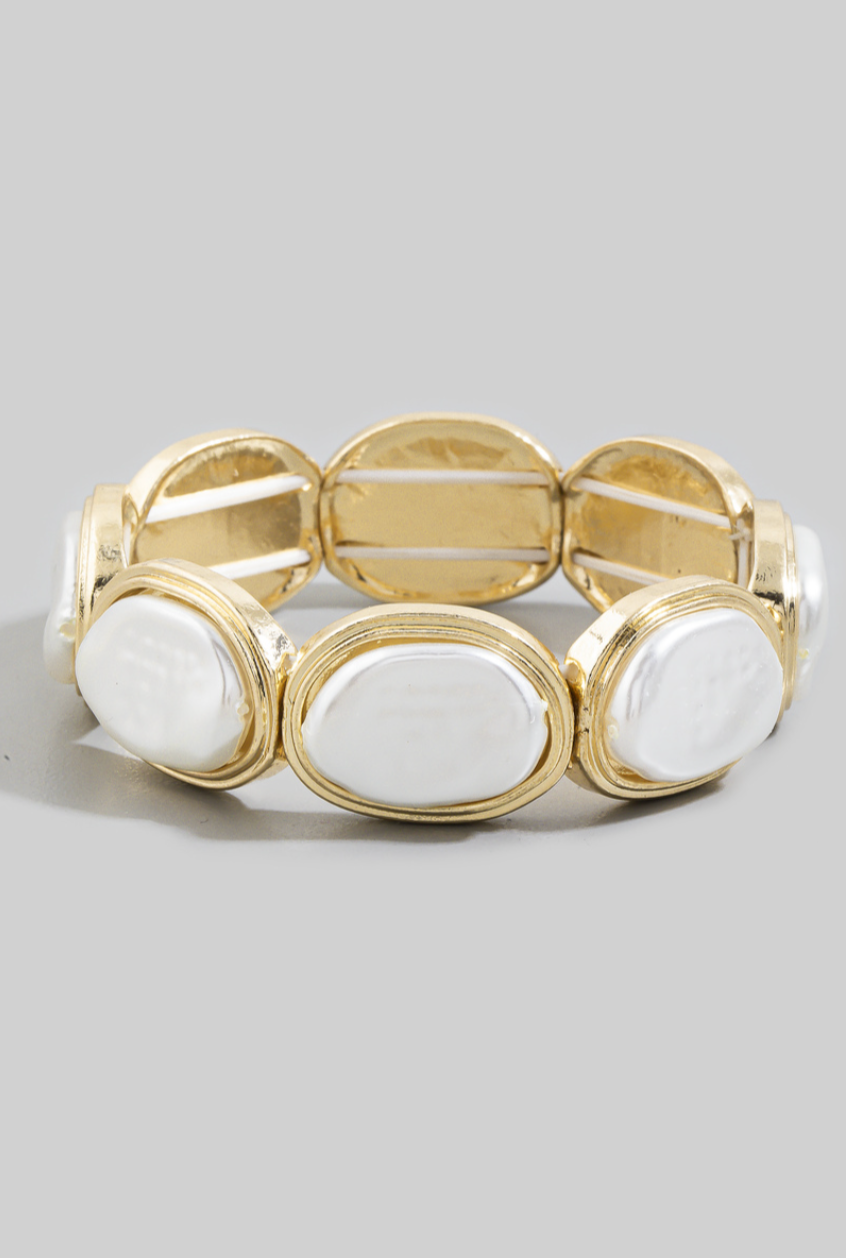 Pack Your Bags Pearl Bracelet