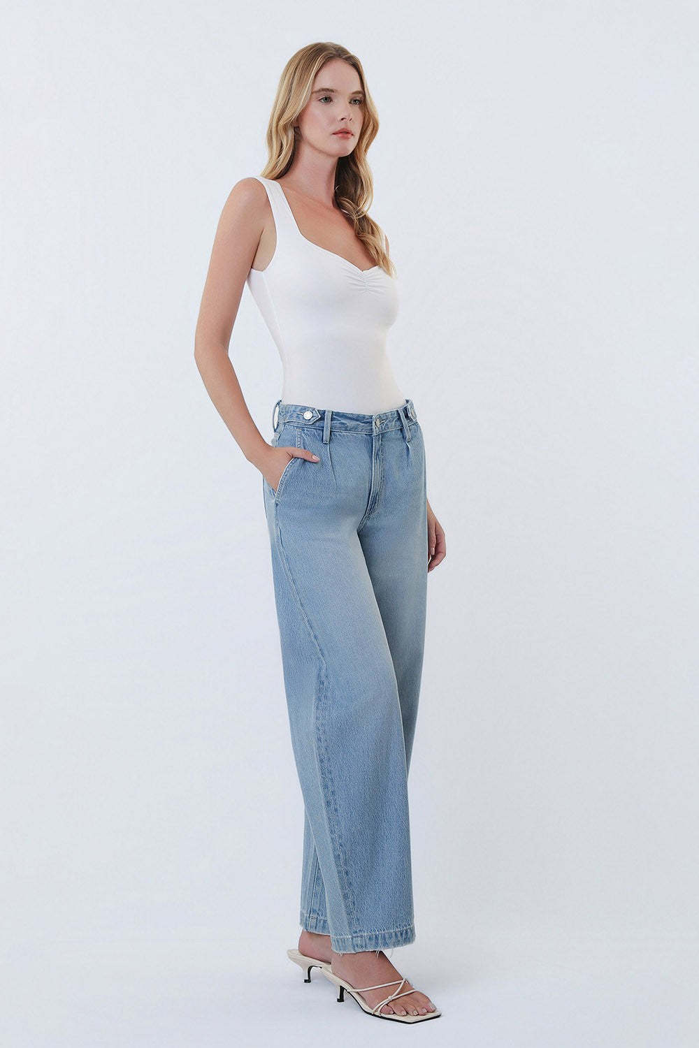 Soft Horizon Barrel Jeans