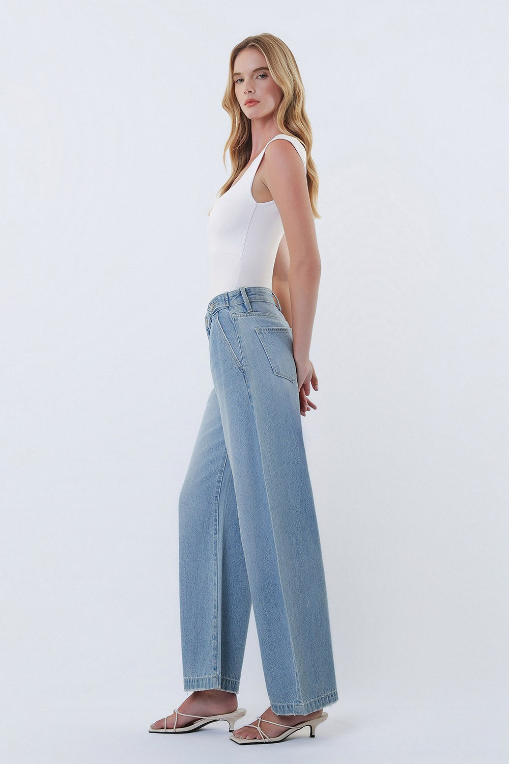 Soft Horizon Barrel Jeans