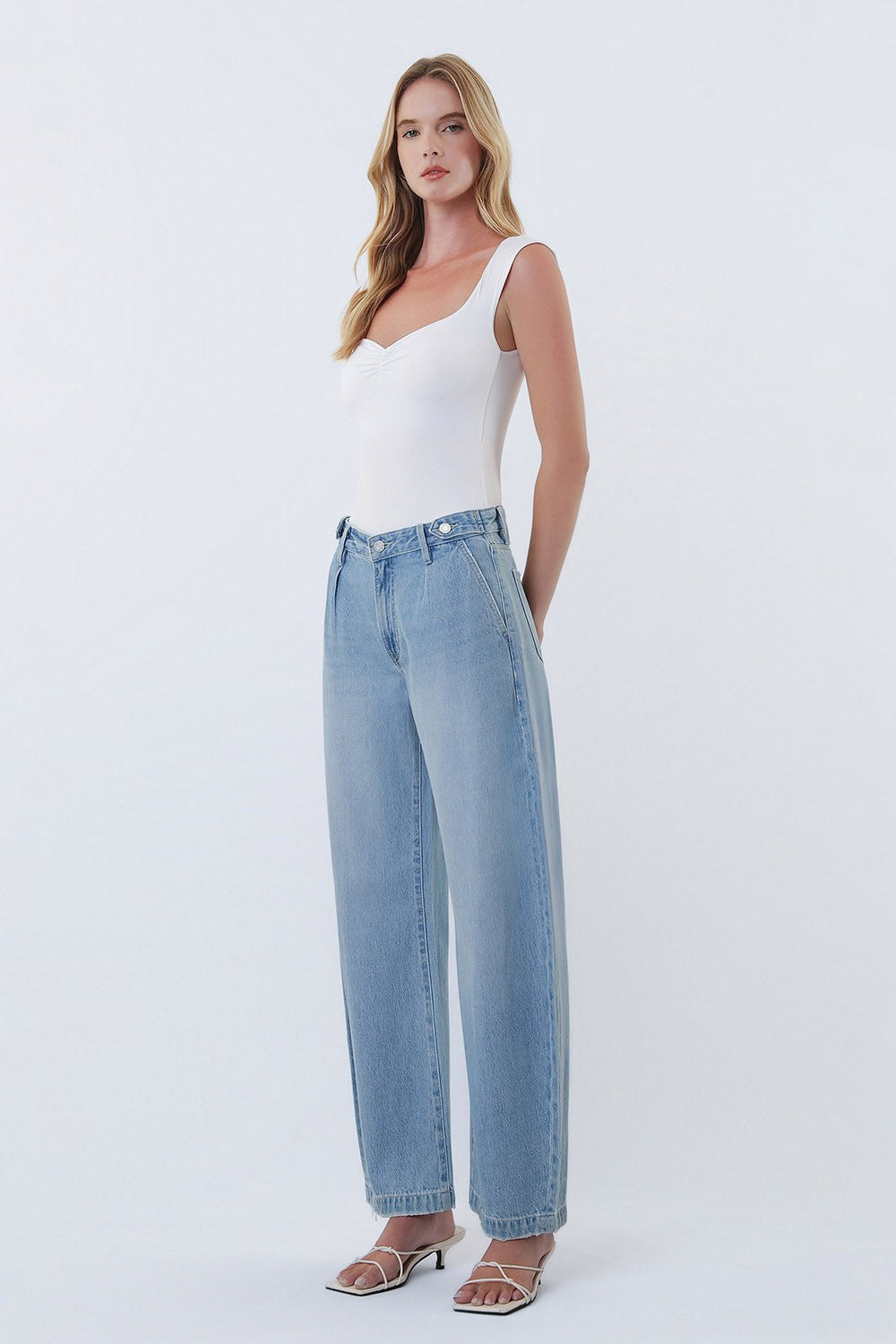 Soft Horizon Barrel Jeans