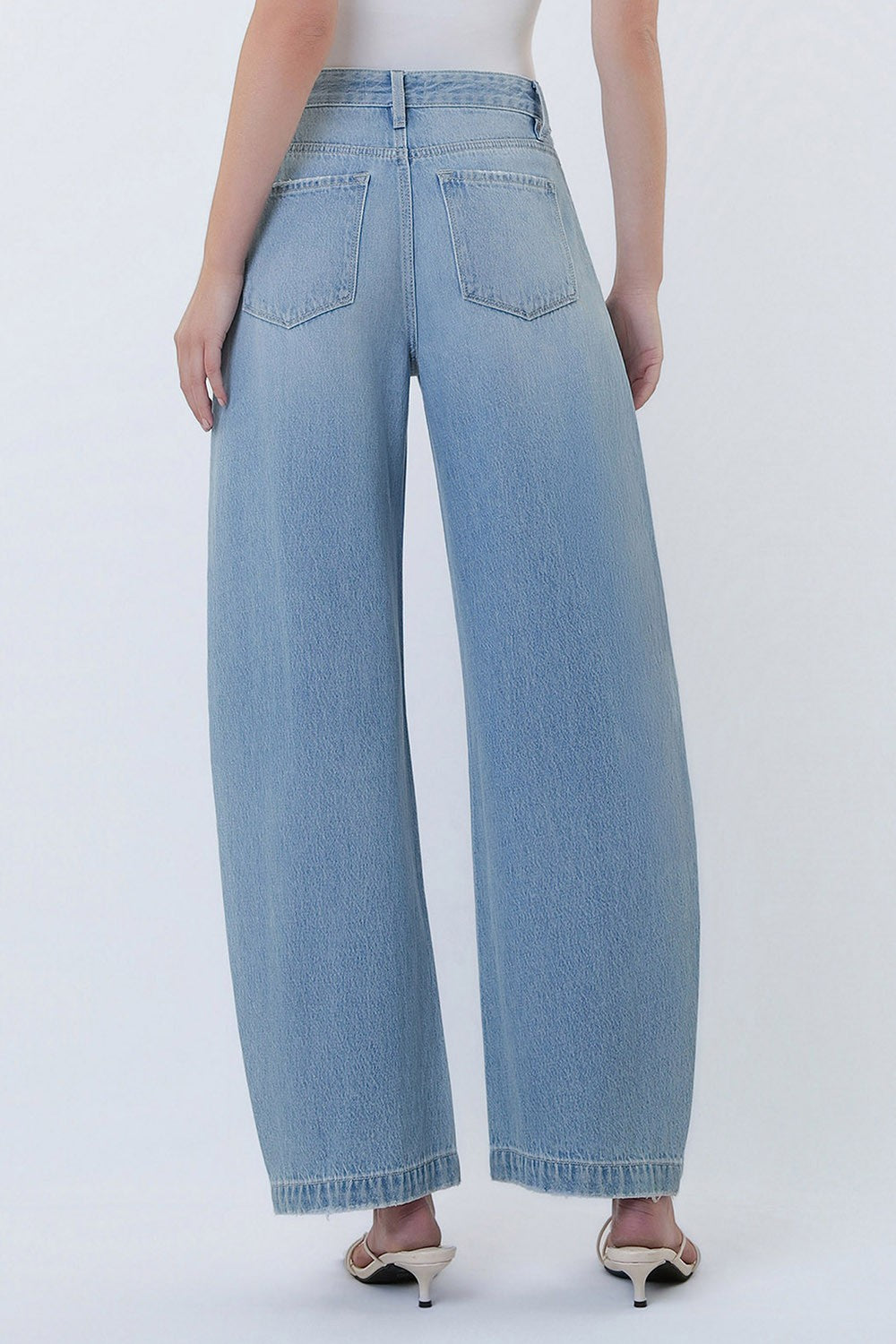 Soft Horizon Barrel Jeans