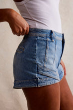 Load image into Gallery viewer, Crvy Mona High Rise Short Power Trip