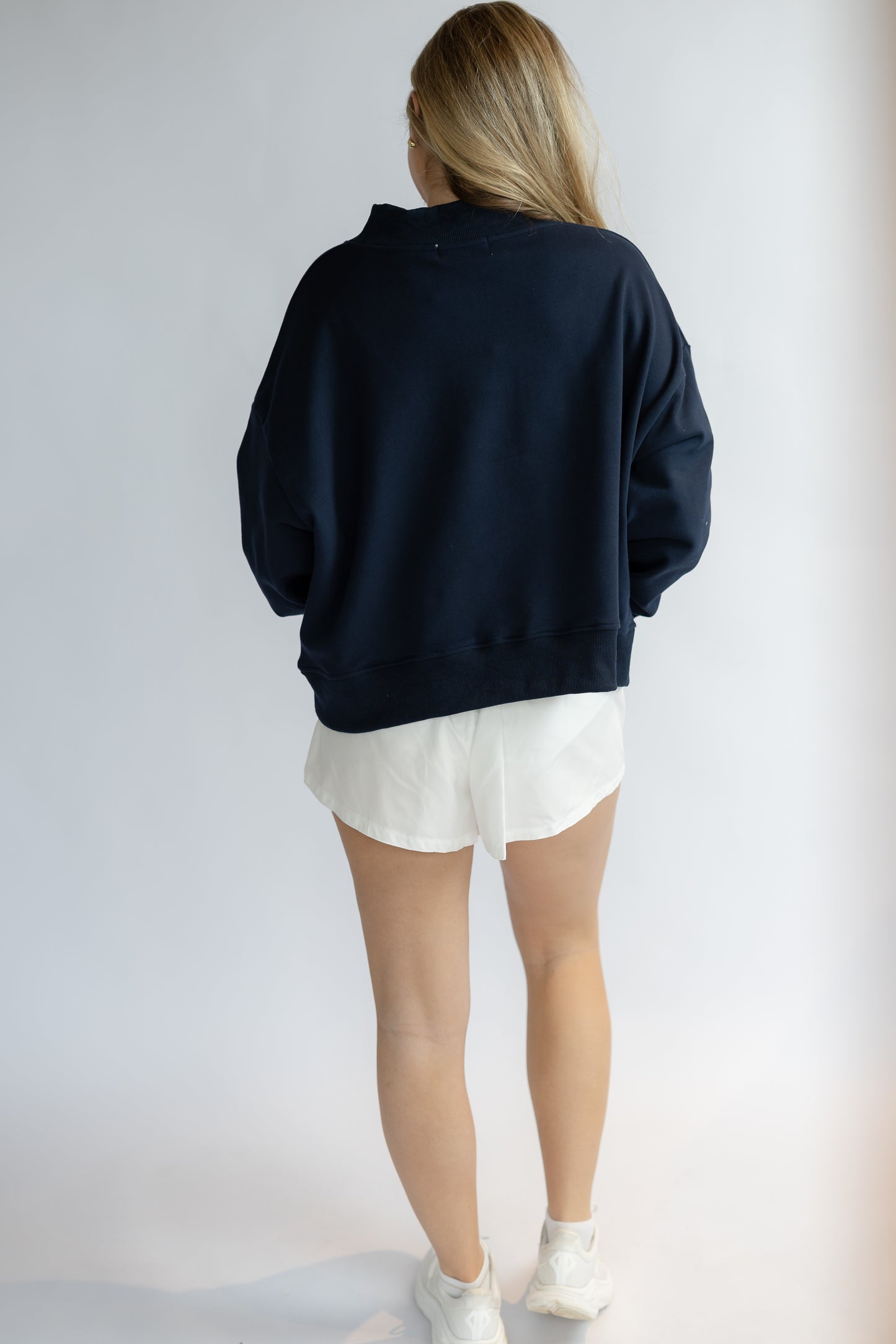 Carpe Diem Short White