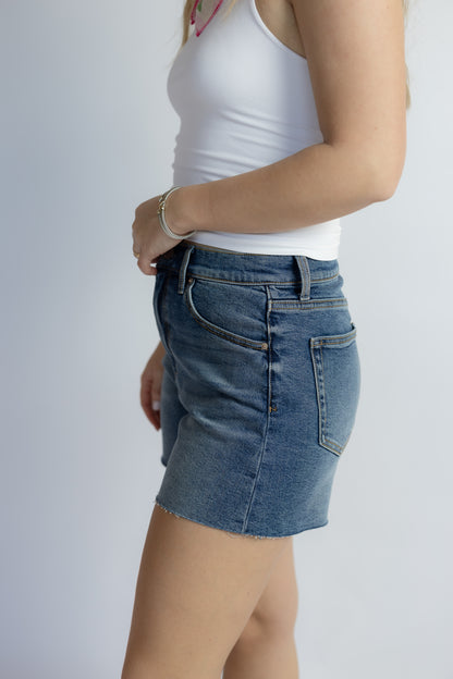 Jonah Mid Rise Relaxed Short Lisbon