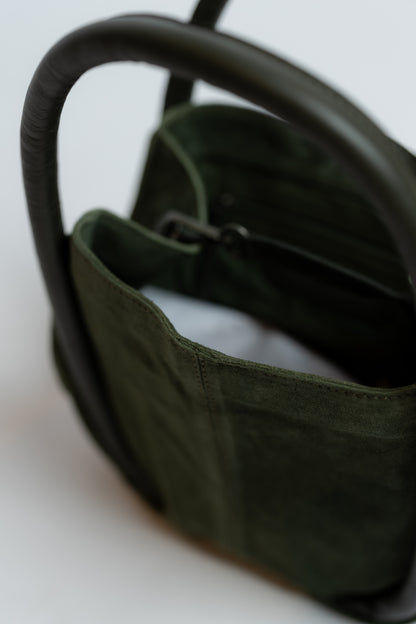 Barlow Bucket Bag Dark Olive