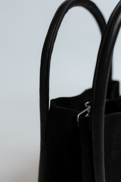 Barlow Bucket Bag Black