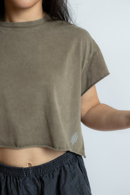 Hot Shot Cropped Tee Pewter