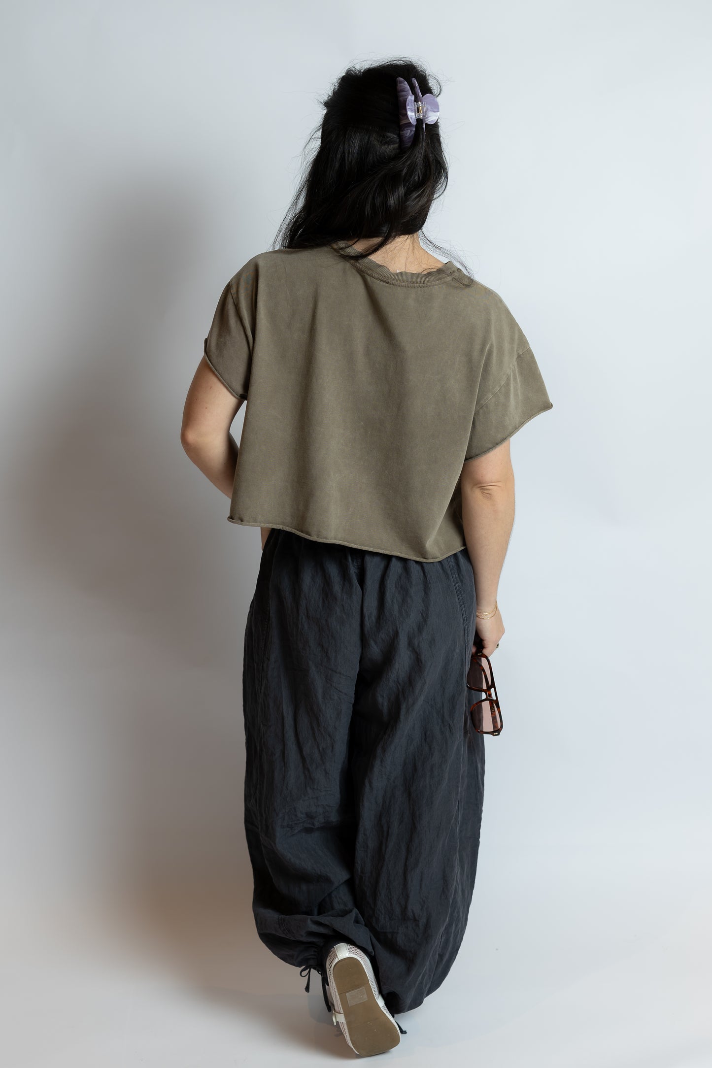 Hot Shot Cropped Tee Pewter