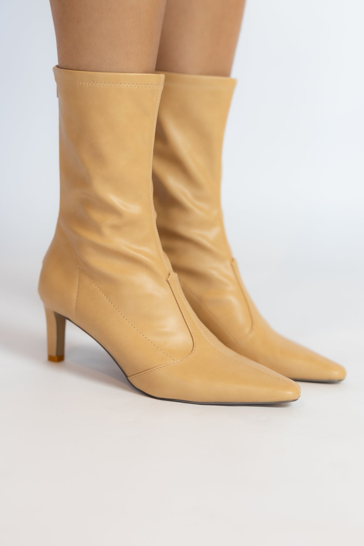 Clara Sock Boot Honey