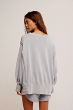 Load image into Gallery viewer, Graphic Camden Sweatshirt Paris