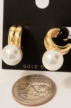 Load image into Gallery viewer, In My Nature Pearl Hoops