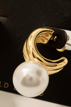 Load image into Gallery viewer, In My Nature Pearl Hoops