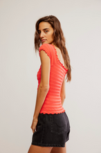 Load image into Gallery viewer, Pucker Up Seamless Tee