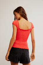 Load image into Gallery viewer, Pucker Up Seamless Tee