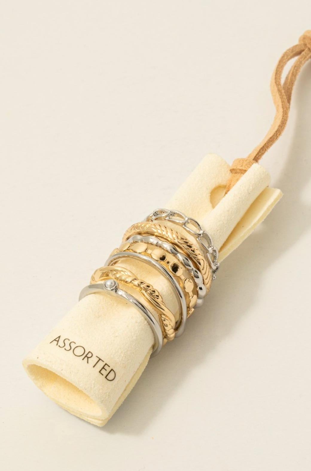 Welcome Here Chain Style Rings Set