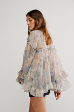 Load image into Gallery viewer, Day Dreaming Blouse