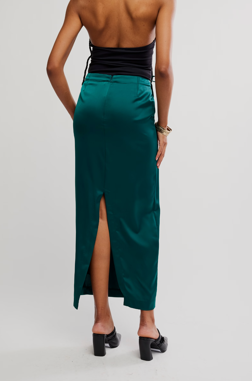 Rosetto Column Skirt