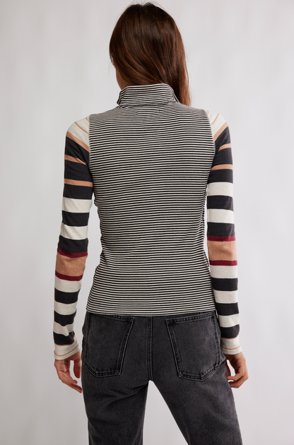 Avery Zip Up