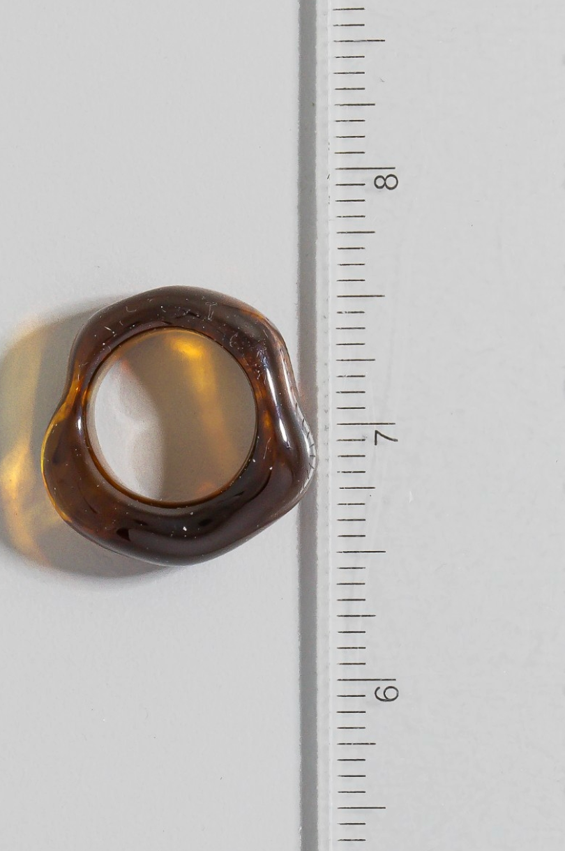 Mara Wave Acrylic Ring