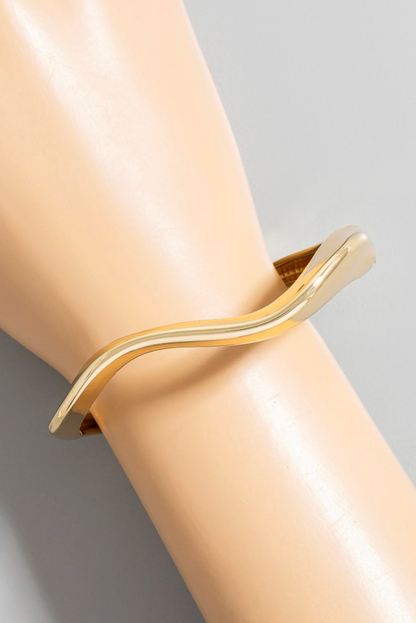 Mira Wave Metal Bangle Gold