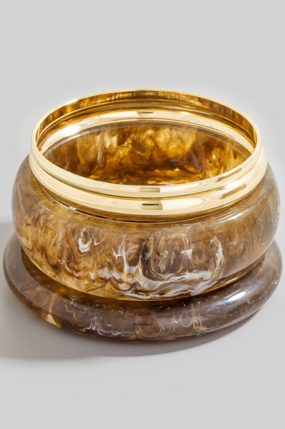 Nadia Metallic Bangle Set in brown marbled resin with gold accents