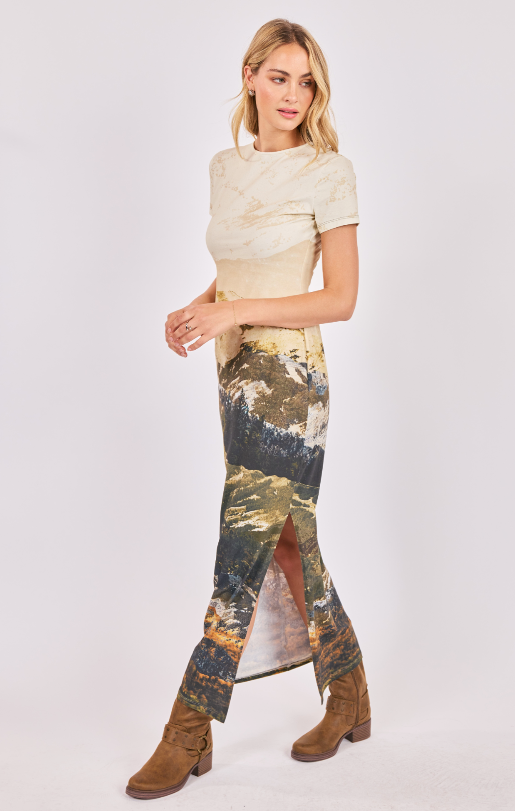 Wondrous Sight Knit Graphic Maxi Dress