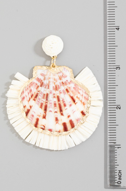 Discover Me Shell Earrings