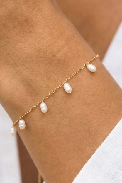 Stay Cool Pearl Bracelet