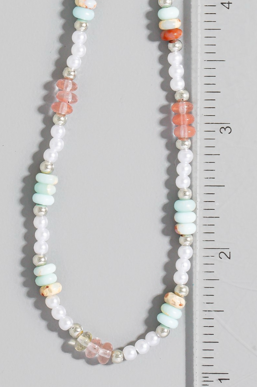 Cut Short Beaded Necklace