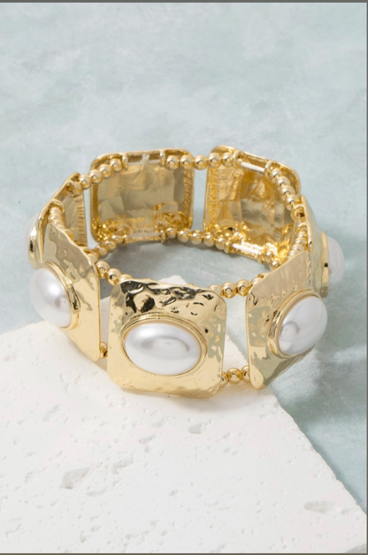 Takes Me Back Pearl Bracelet