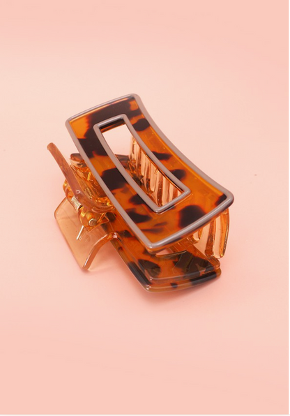 Still Climbing Tortoise Claw Clip Brown
