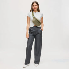 Load image into Gallery viewer, Celestine Belt Bag Army