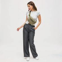 Load image into Gallery viewer, Celestine Belt Bag Army