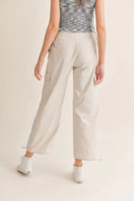 Load image into Gallery viewer, Airy Cargo Nylon Pants
