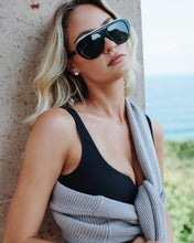 Load image into Gallery viewer, Aspen Sunnies Black/Smoke