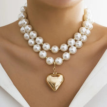Load image into Gallery viewer, Avril Pearl Heart Necklace