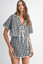 Load image into Gallery viewer, Checkmate Piped Gingham Set