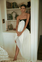 Load image into Gallery viewer, Noir Harmony Pleated Dress