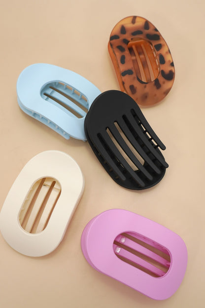 Pippa Jumbo Oval Clip Taupe