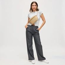 Load image into Gallery viewer, Celestine Belt Bag Camel
