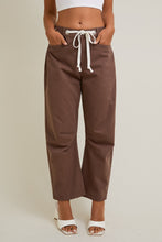 Load image into Gallery viewer, Rope Tie Barrel Jeans