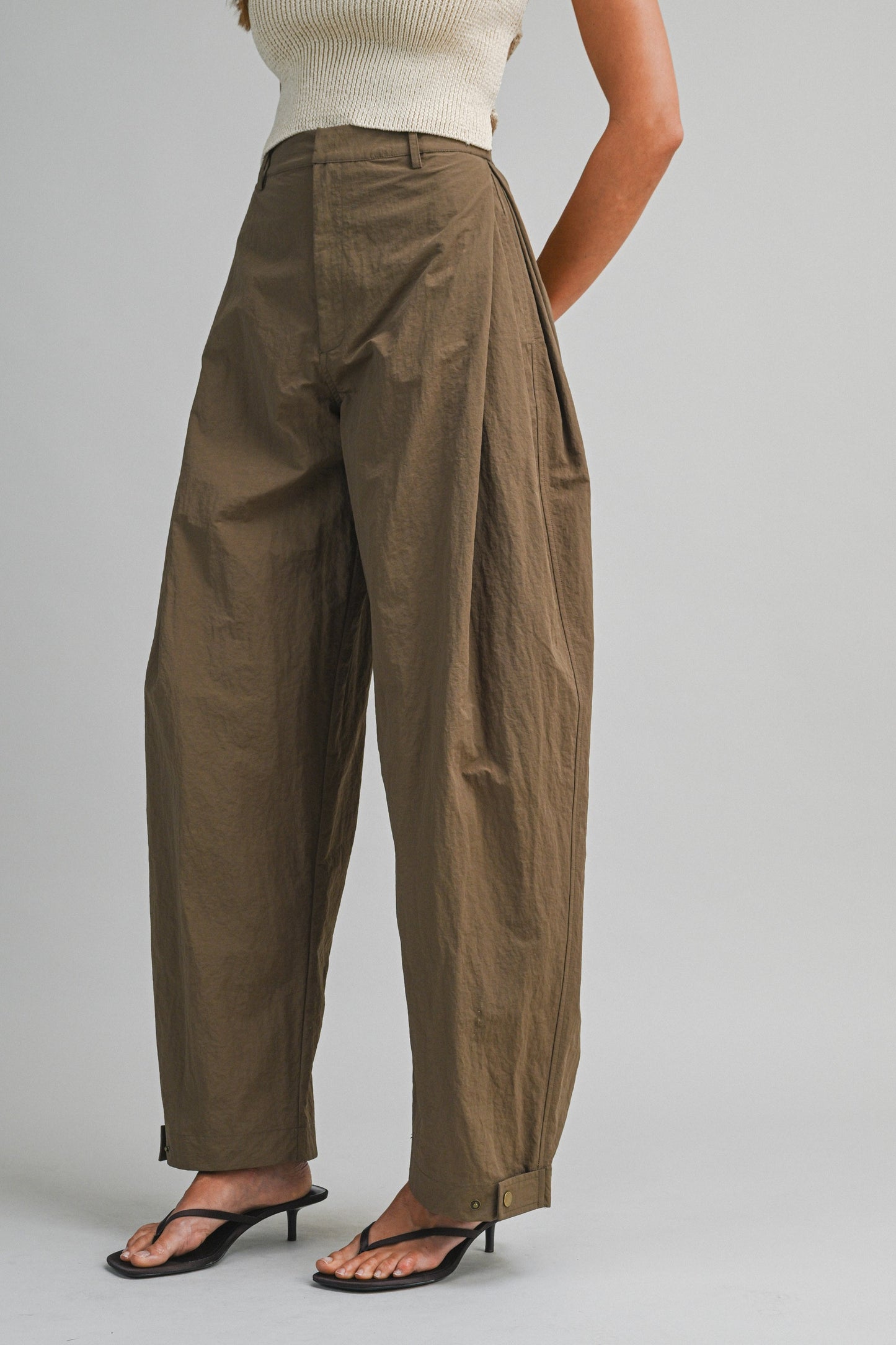 Utility Curve Barrel Pants
