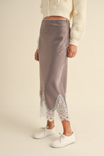 Load image into Gallery viewer, Fell Short Lace Midi Skirt