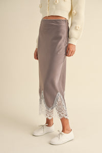 Fell Short Lace Midi Skirt