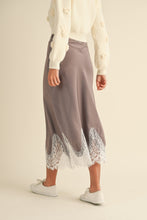Load image into Gallery viewer, Fell Short Lace Midi Skirt