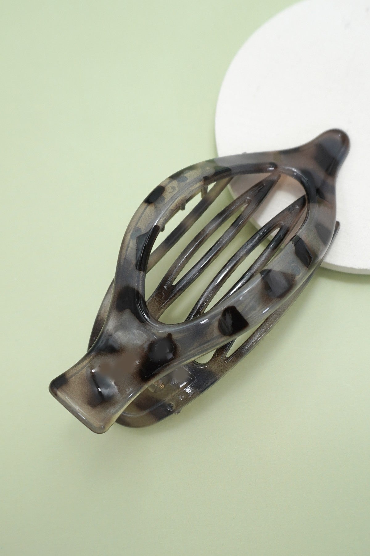 Over And Over Clip Grey Tort