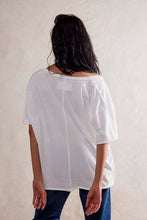 Load image into Gallery viewer, Nina Tee V-Neck Ivory